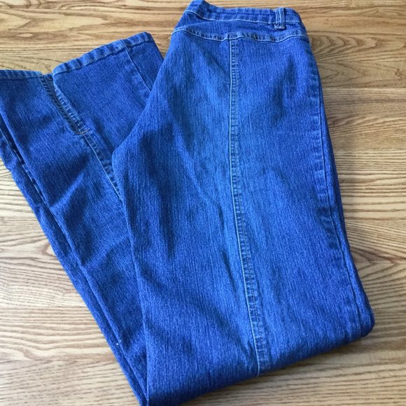 Girl's Old Navy Stretch Jeans - Picture 2 of 5
